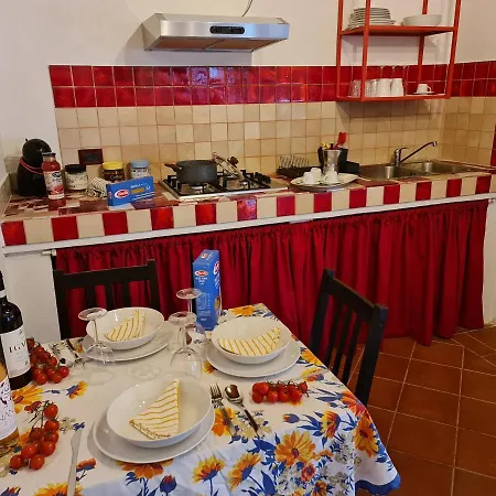 Agriturismo I Galli مزرعة للإقامة