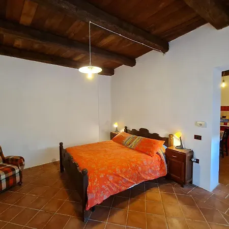 مزرعة للإقامة Agriturismo I Galli