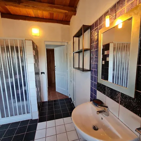 مزرعة للإقامة Agriturismo I Galli *
