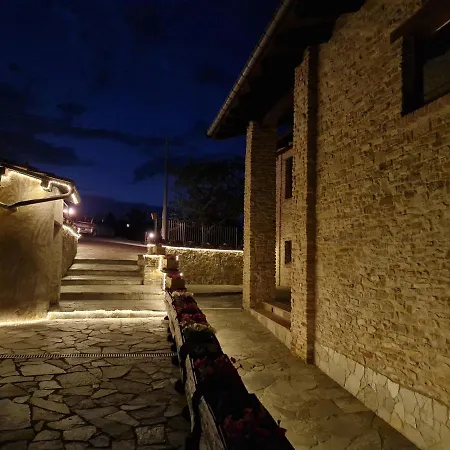 مزرعة للإقامة Agriturismo I Galli