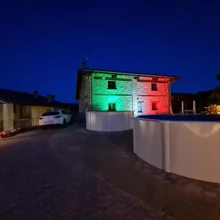 Agriturismo I Galli مزرعة للإقامة *