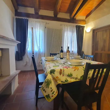Agriturismo I Galli Κατάλυμα σε φάρμα *