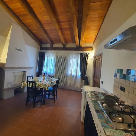 Agriturismo I Galli مزرعة للإقامة