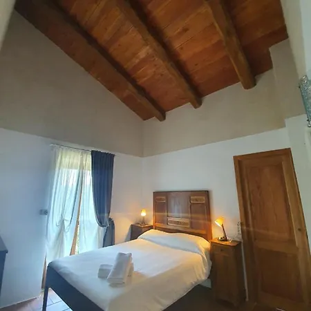 مزرعة للإقامة Agriturismo I Galli