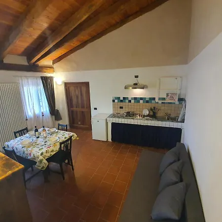 مزرعة للإقامة Agriturismo I Galli دولياني